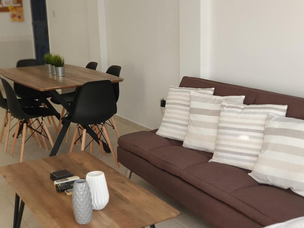 Central Gem - 10 Min Walk To The Sea, Harbor And Mall Apartment Paphos ภายนอก รูปภาพ