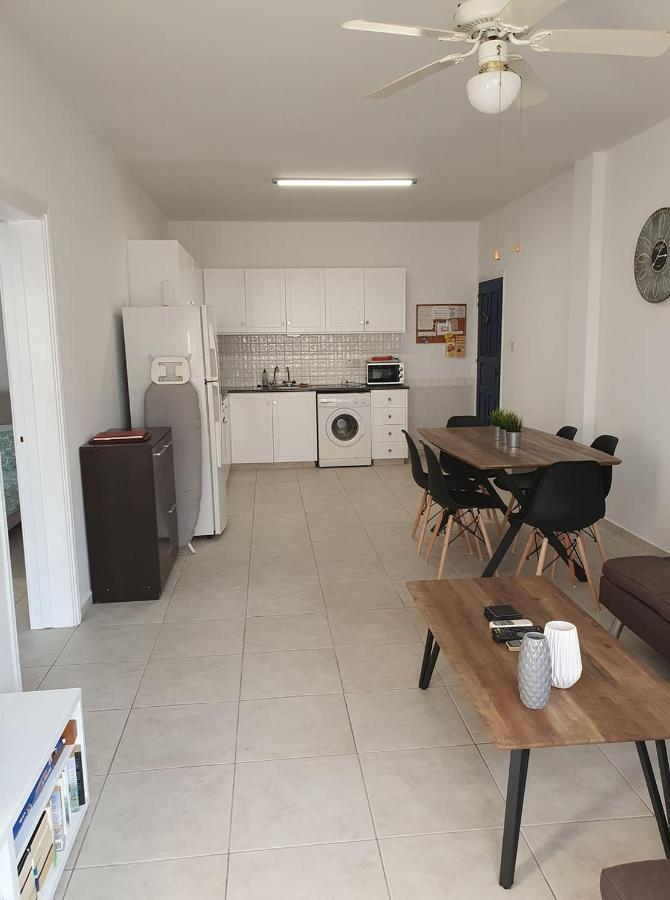 Central Gem - 10 Min Walk To The Sea, Harbor And Mall Apartment Paphos ภายนอก รูปภาพ